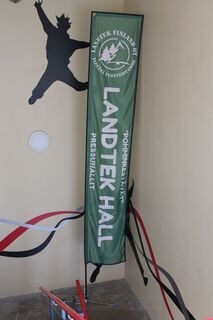 4,5m high flag Landtek Finland Oy